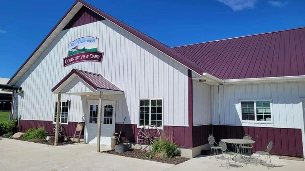 The Farm Store is located at the front of the Creamery & is open 7 days per week 8 AM - 8 PM year around.