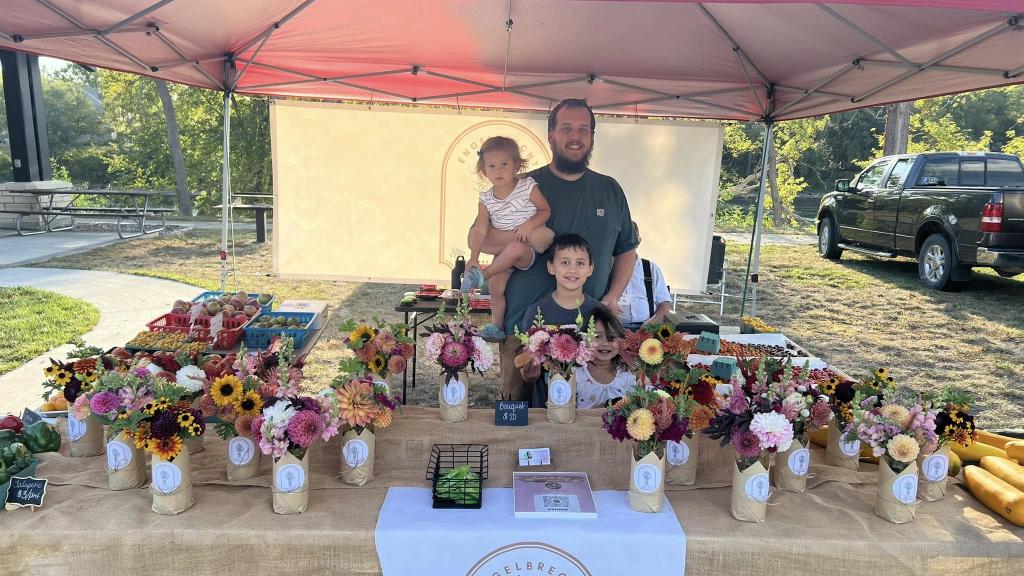 Engelbrecht Farmers Market Set Up